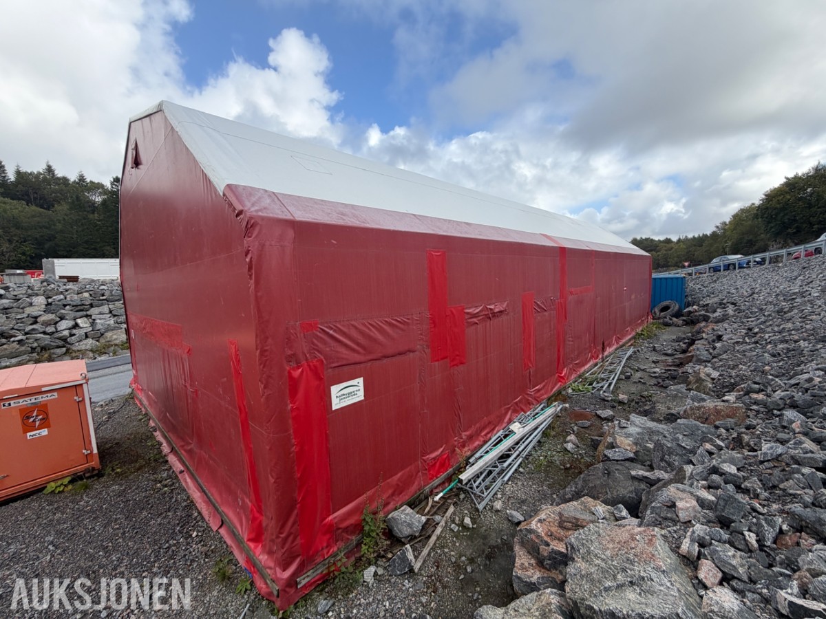 Garasje- Lagerhall Isolert med dør og skyveport
