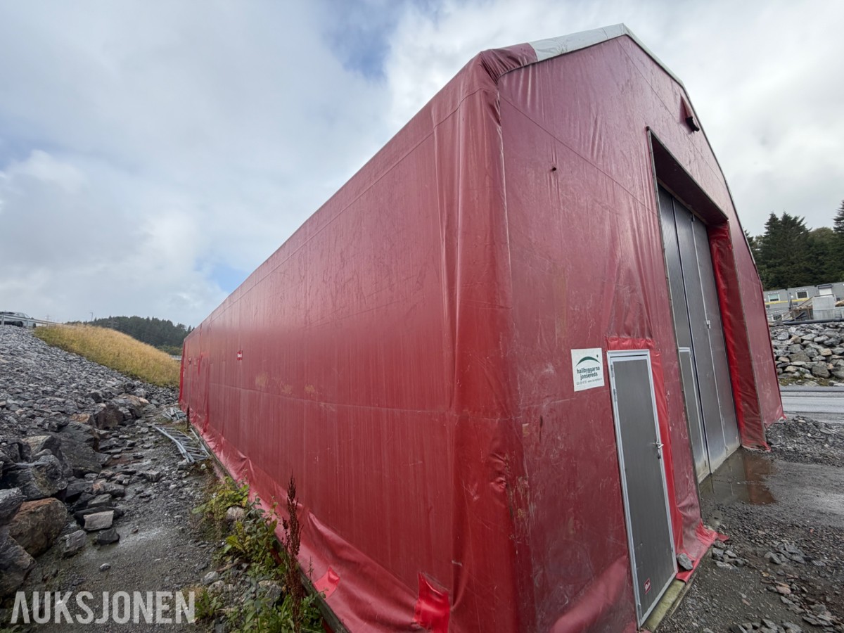 Garasje- Lagerhall Isolert med dør og skyveport