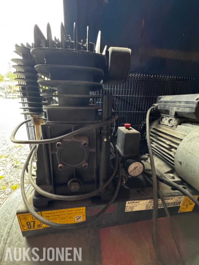 8 Fots Lager- Garasje Container