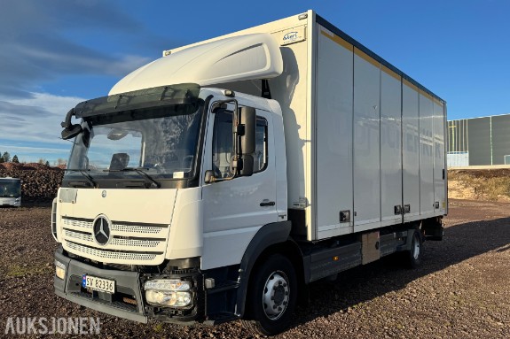 2017 Mercedes-Benz Atego 1530 skapbil – Euro 6 – Zepro 2 000 kg bakløfter