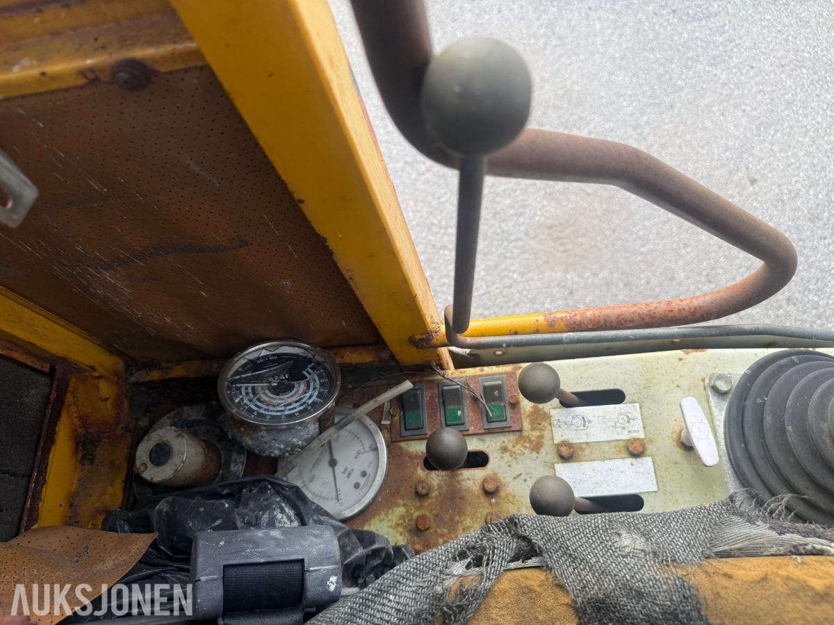 1984 Åkerman H3MB hjulgraver, S50 feste, lang stikke og graveskuffe