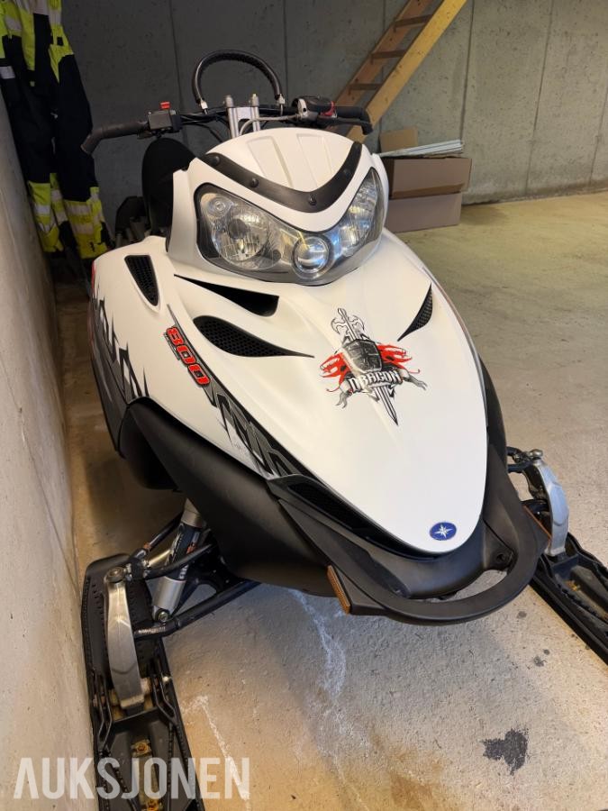 2009 Polaris Dragon Switchback snøscooter