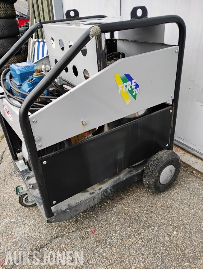 2005 Ipc firebox hotbox, IPC fire 30