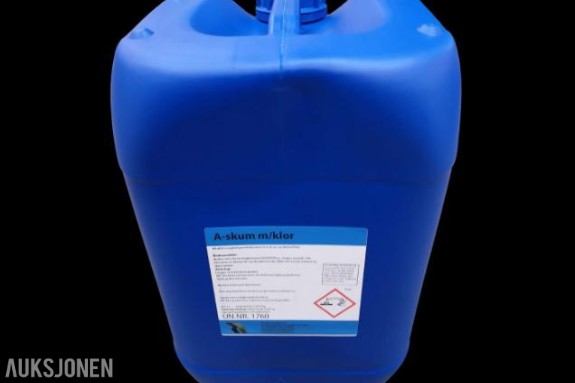 Premiere Produkter AS A-Skum med Klor – Kraftige rengjøringsmiddel for fiskemottak og slakterier * kn a 23,5kg.