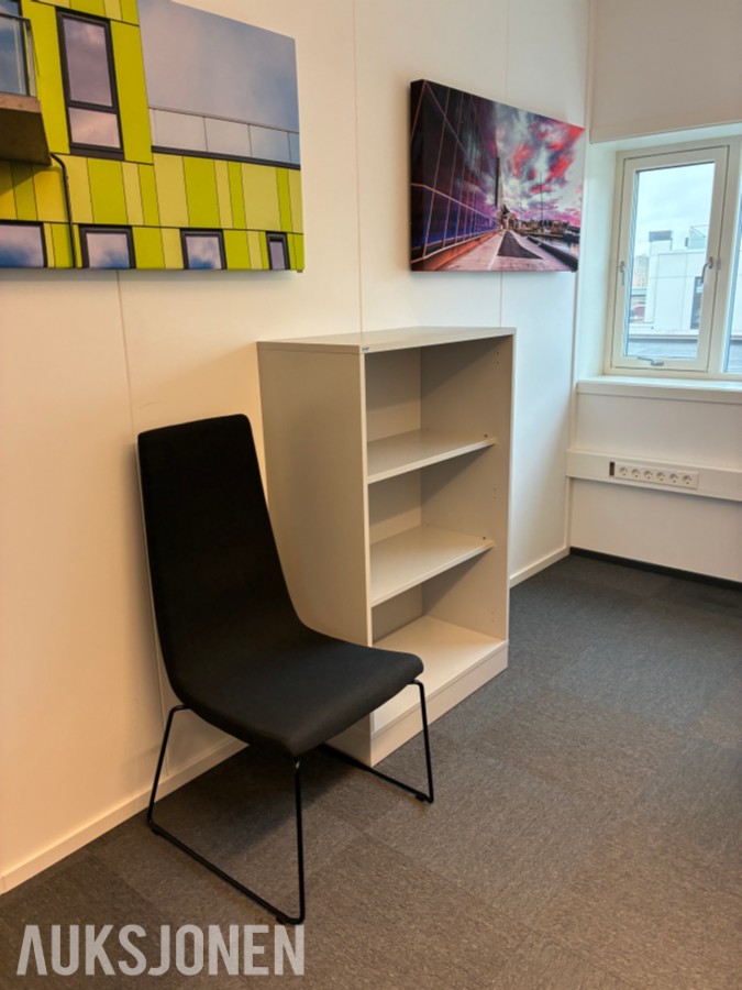 Diverse Kontormøbler - se bilder