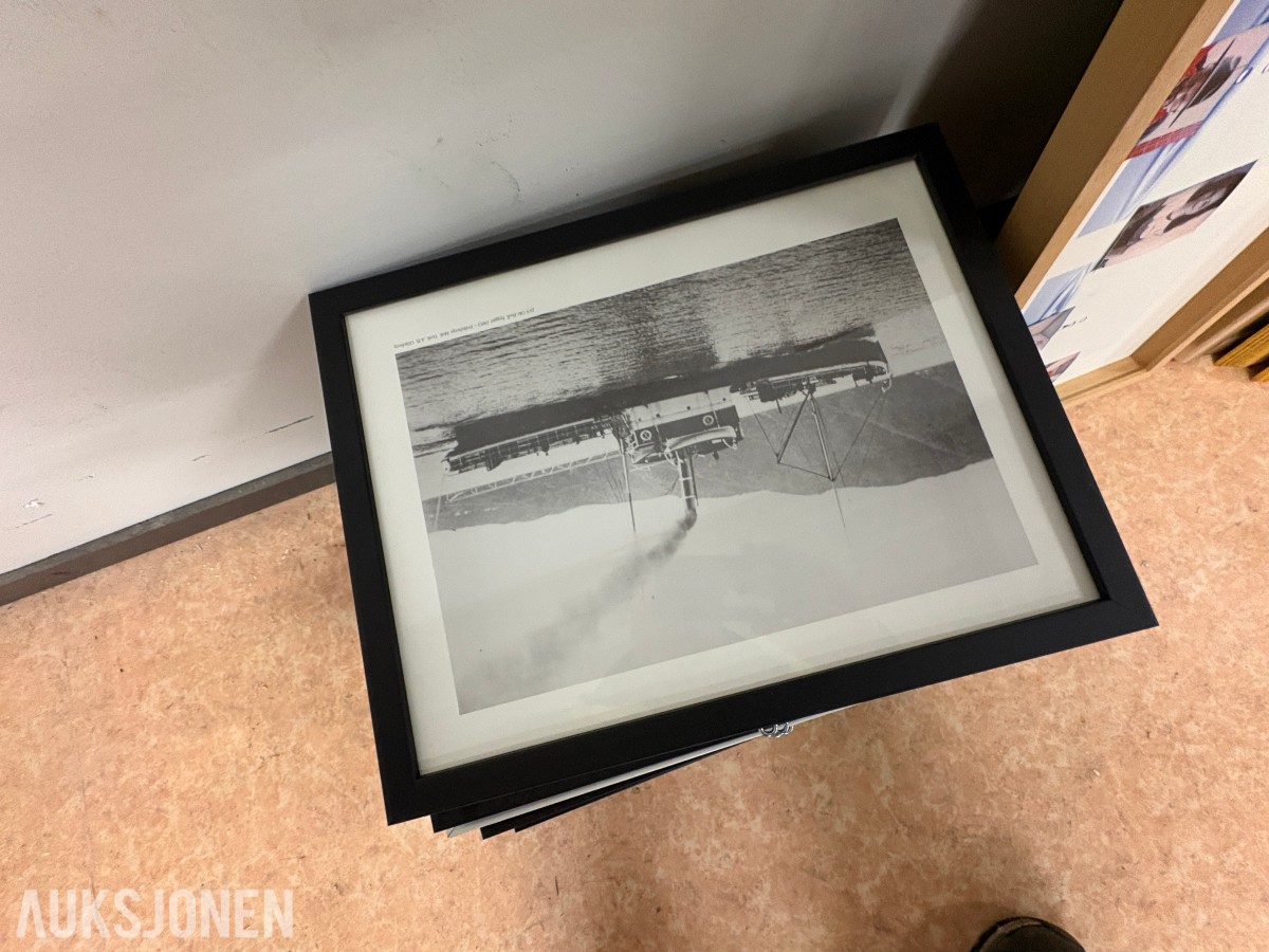 Stort parti med møbler og bilder