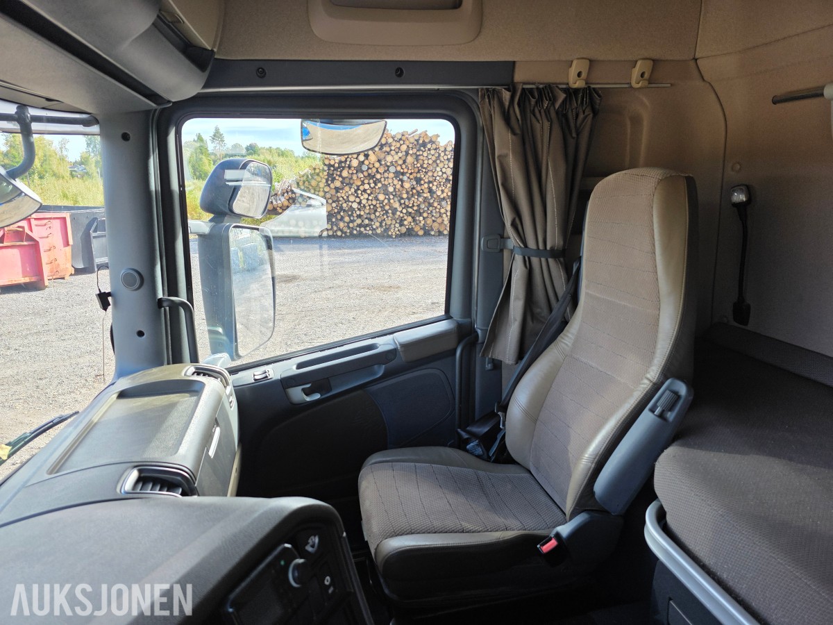 2011 Scania R 560 6X2 423 906 km-nylig EU-Godkjent