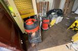 1991 20-fots container med diverse innhold