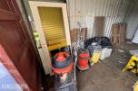 1991 20-fots container med diverse innhold