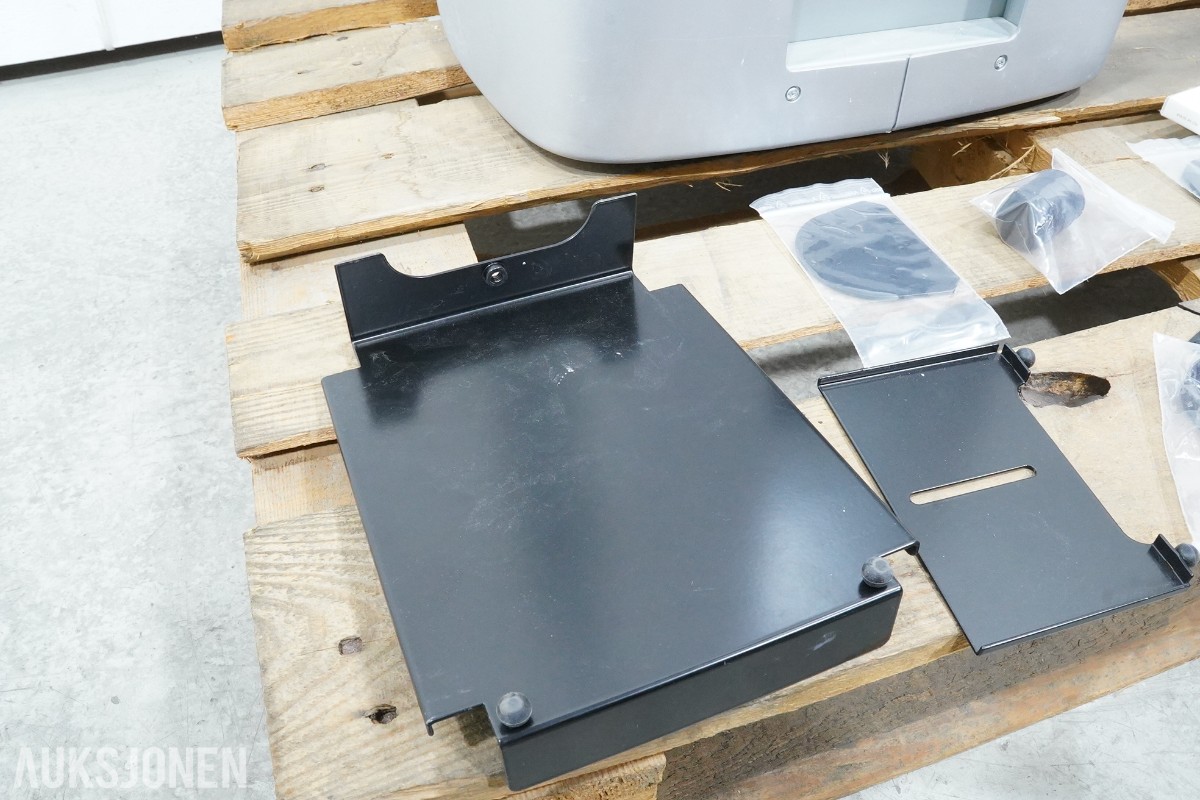 Sirona inEos X5 – dental 3D-laboratorieskanner med tilbehør