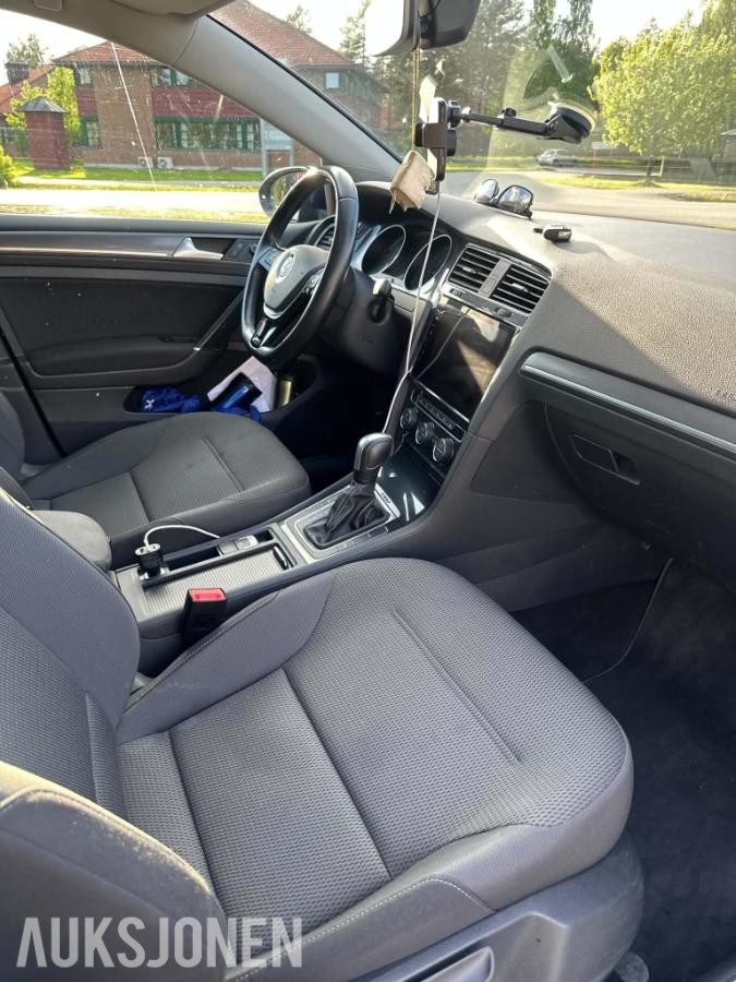 2020 Volkswagen E-Golf  136hk  EU OK 01.2028   90000km 
