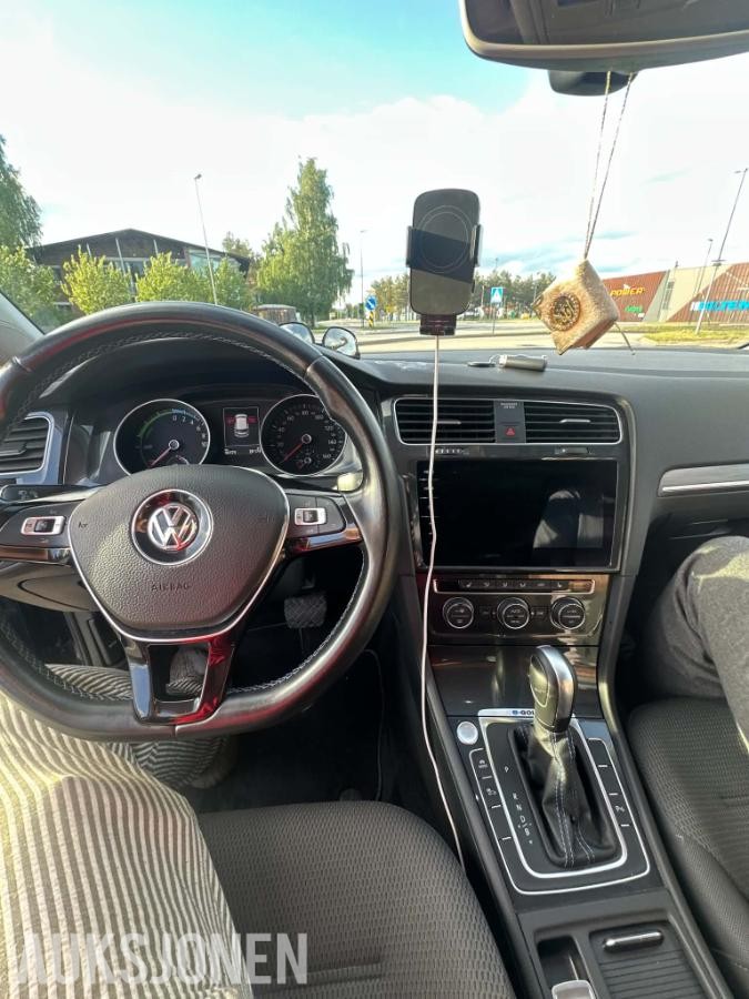 2020 Volkswagen E-Golf  136hk  EU OK 01.2028   90000km 