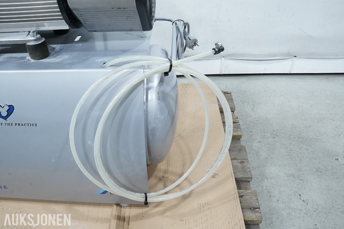 Dürr Dental Duo/Trio – oljefri dental kompressor med trykklufttank
