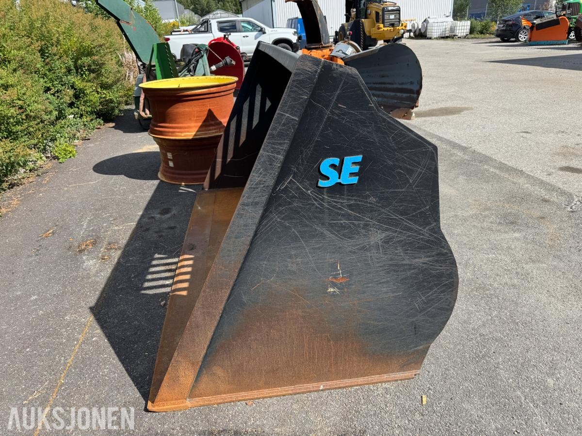 2022 SE 101203 snøskuffe