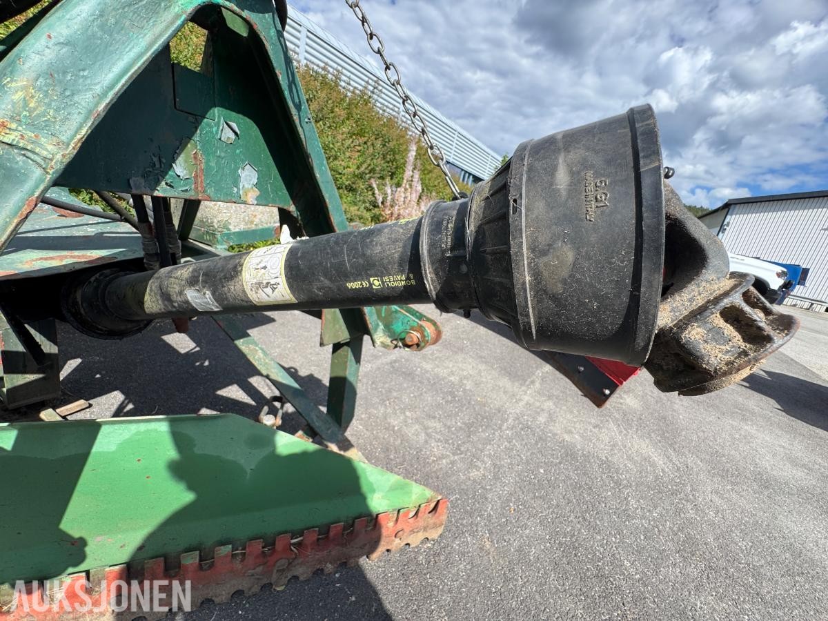 Sørum kantfres bredde ca 220 cm