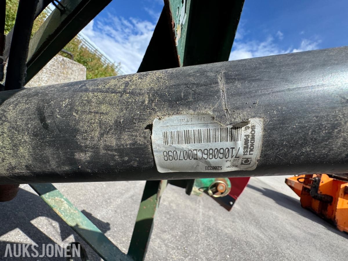 Sørum kantfres bredde ca 220 cm