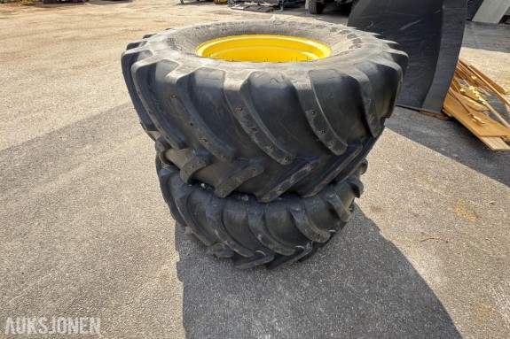 Firestone radial 9000 evolution 540/65R24 landbrukshjul med pigg på felg / 2 stk 