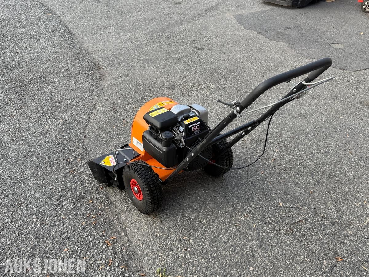 2011 ELIET BL 360 Løvblåser 