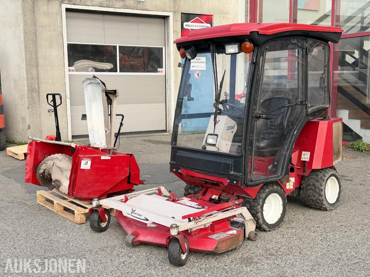 2008 Ventrac 3200 redskapsbærer med snøfreser og klippepanne
