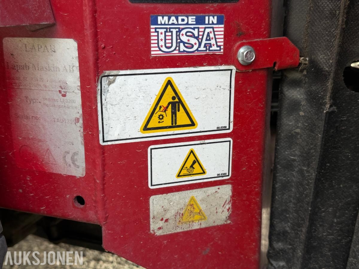2008 Ventrac 3200 redskapsbærer med snøfreser og klippepanne