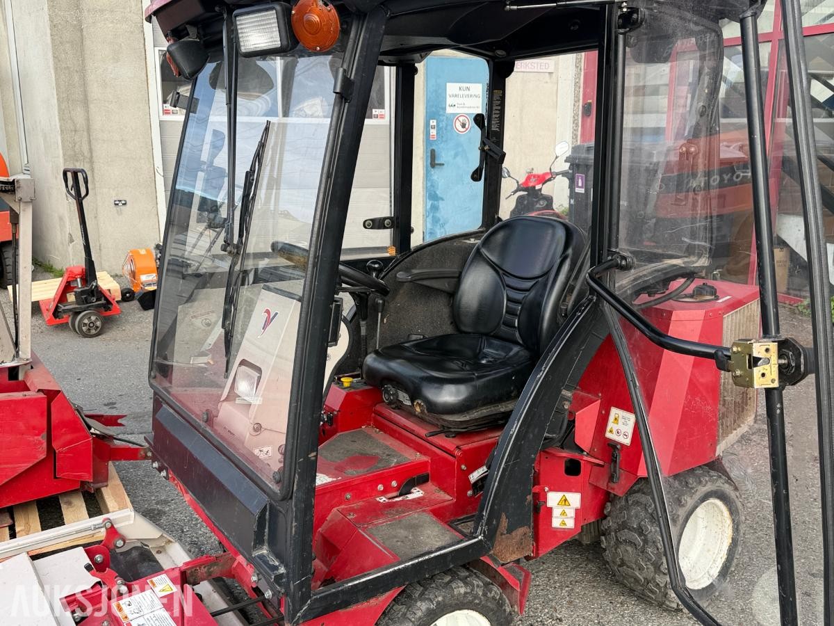 2008 Ventrac 3200 redskapsbærer med snøfreser og klippepanne