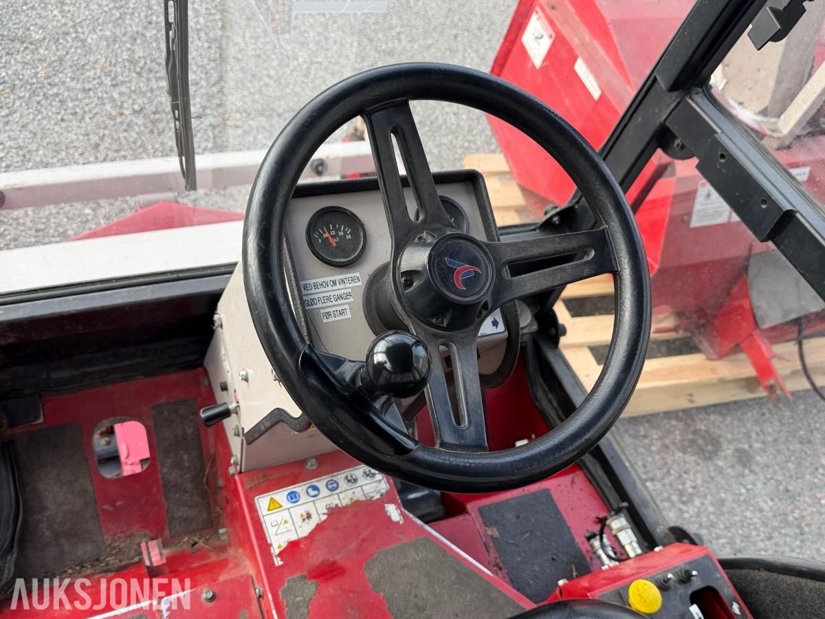 2008 Ventrac 3200 redskapsbærer med snøfreser og klippepanne