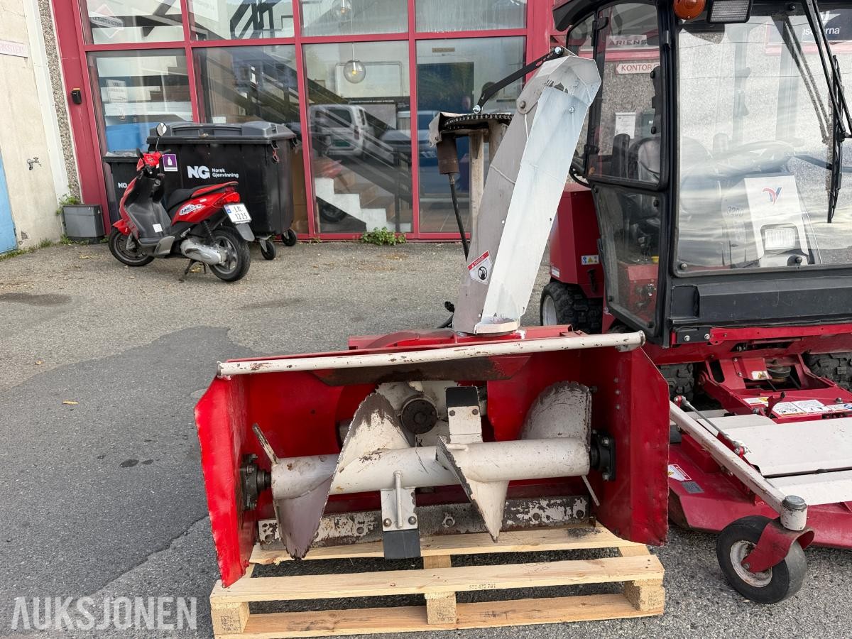 2008 Ventrac 3200 redskapsbærer med snøfreser og klippepanne