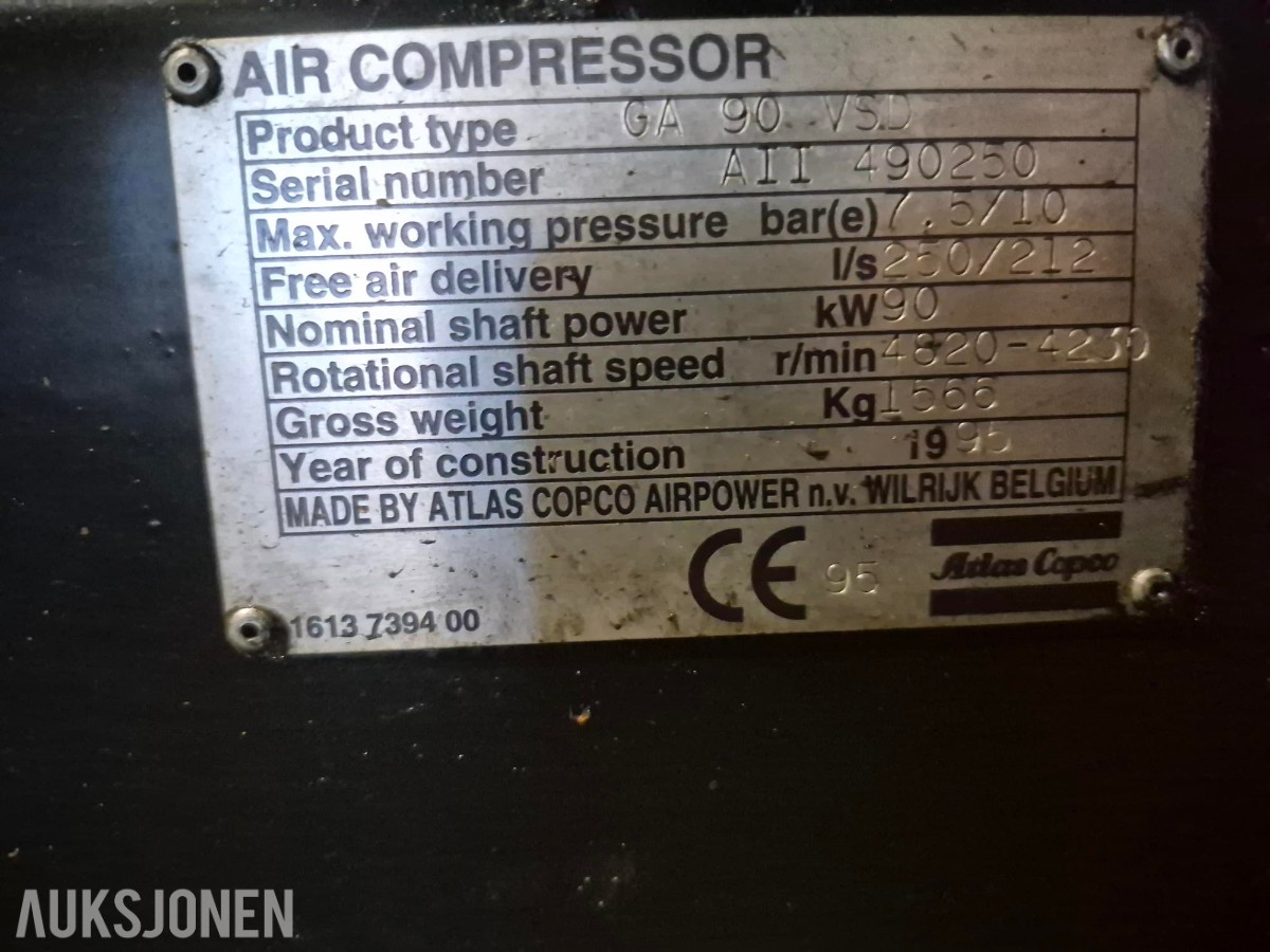 1995 Atlas Copco GA 90 VSD kompressor med luftbehandlingsutstyr
