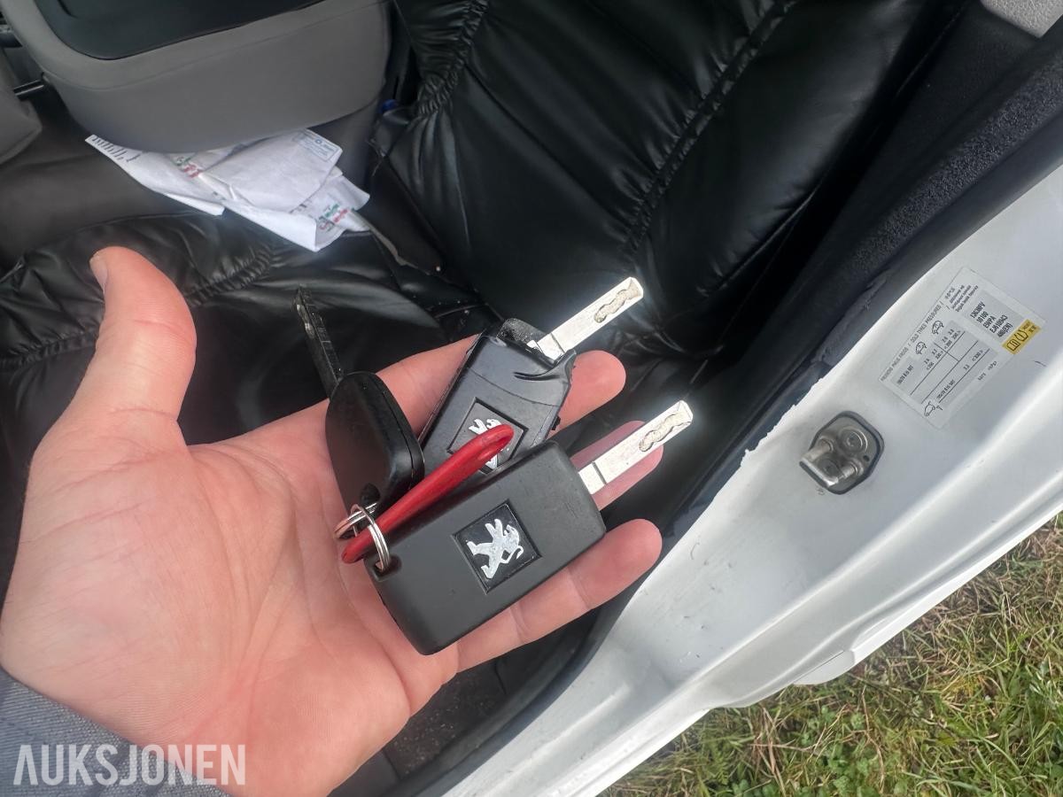 2015 Peugeot Partner *INGEN MINSTEPRIS* ELEKTRISK PARK. SENSORER