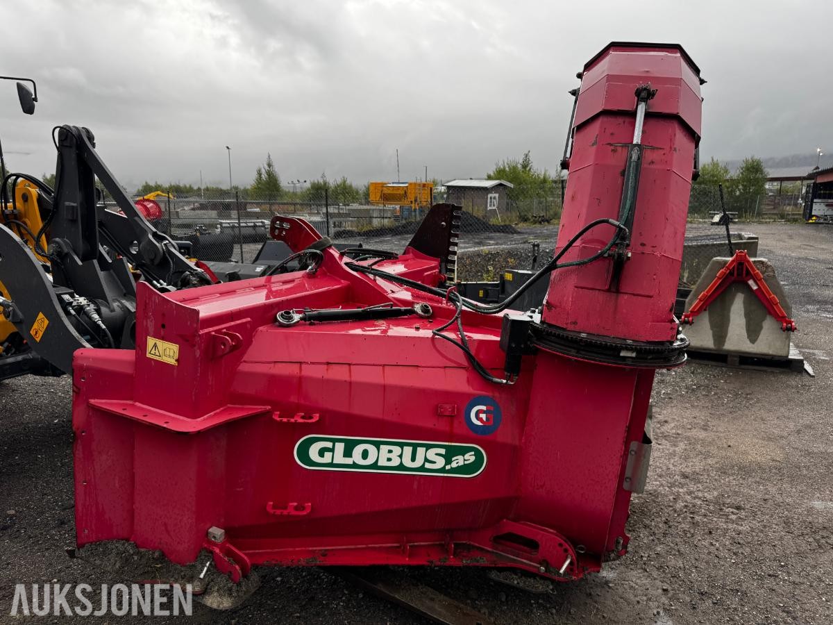 2015 Globus 245 snøfreser med hydraulisk tut og sving