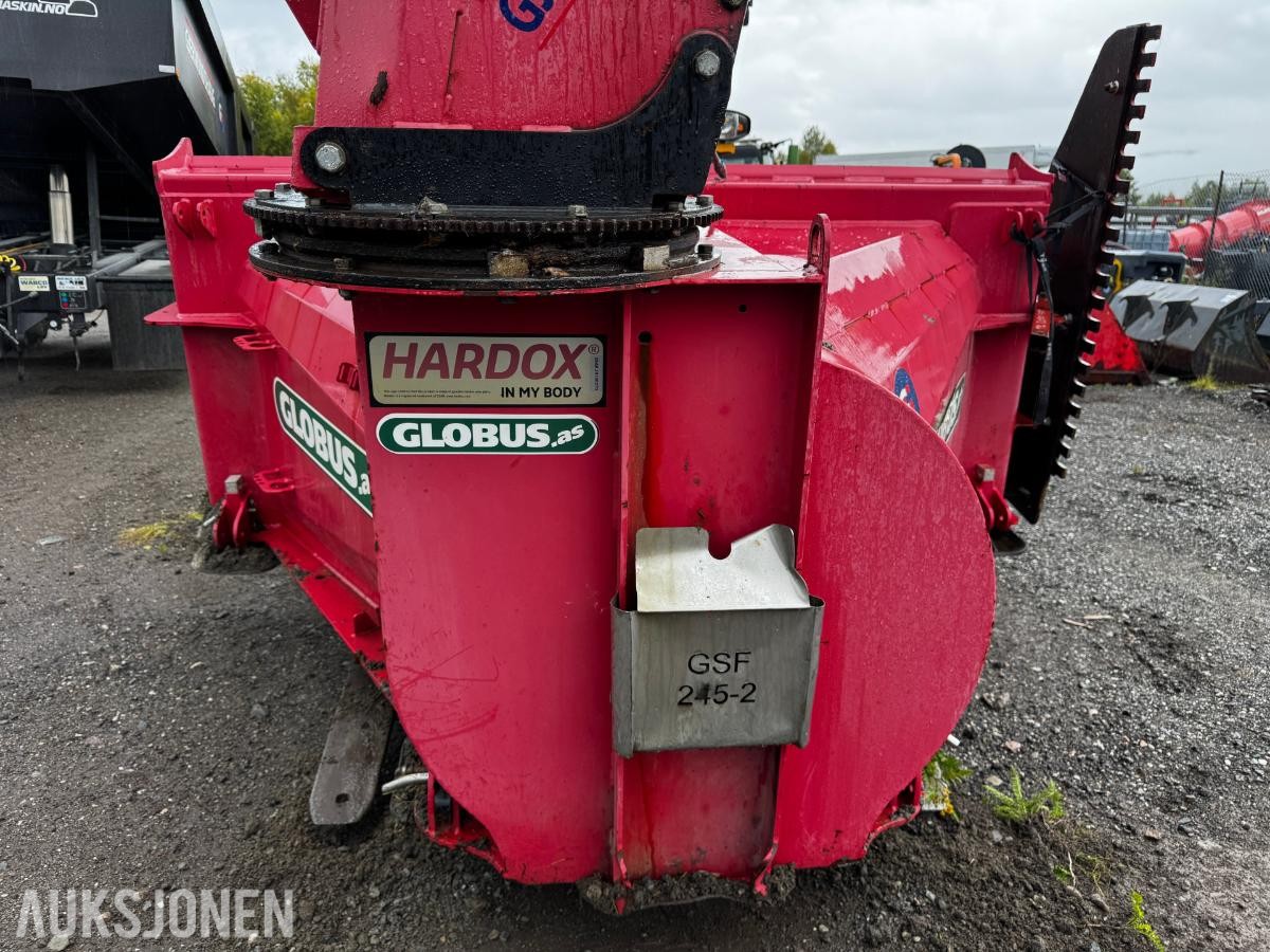 2015 Globus 245 snøfreser med hydraulisk tut og sving