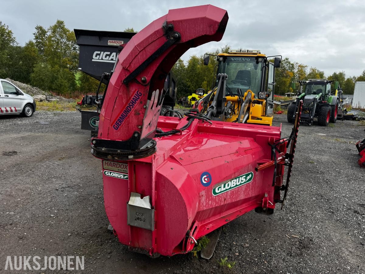2015 Globus 245 snøfreser med hydraulisk tut og sving