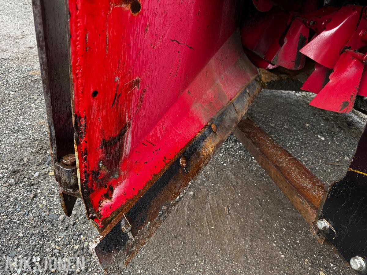 2015 Globus 245 snøfreser med hydraulisk tut og sving