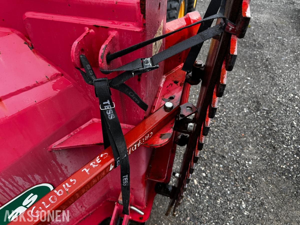 2015 Globus 245 snøfreser med hydraulisk tut og sving