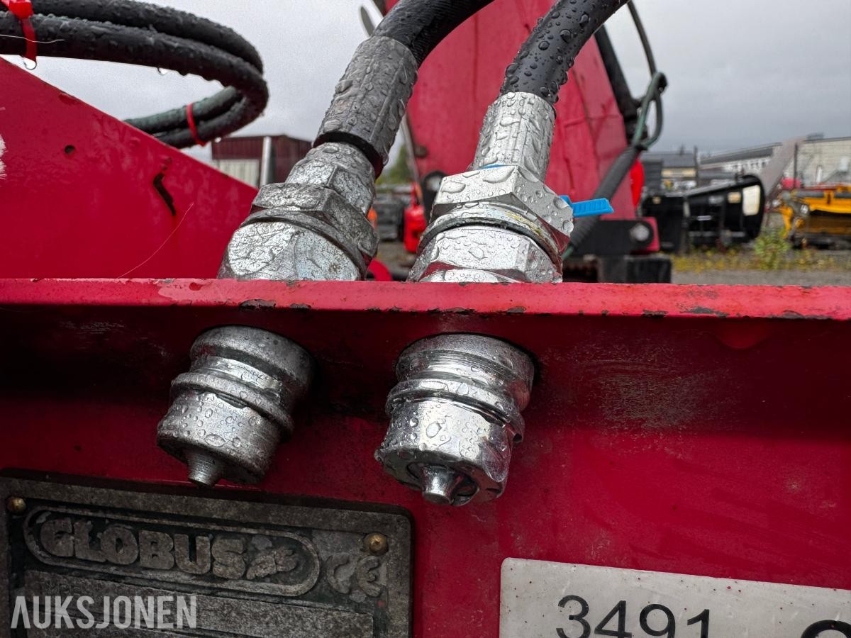 2015 Globus 245 snøfreser med hydraulisk tut og sving