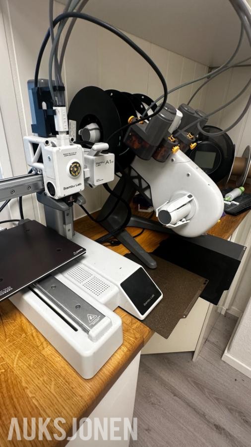 Komplett skilt- og 3D-verksted! Roland CAMM-1 PRO + Bambu Lab A1 mini + AMS