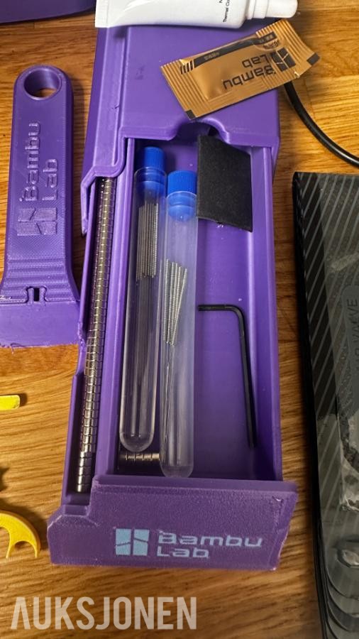 Komplett skilt- og 3D-verksted! Roland CAMM-1 PRO + Bambu Lab A1 mini + AMS