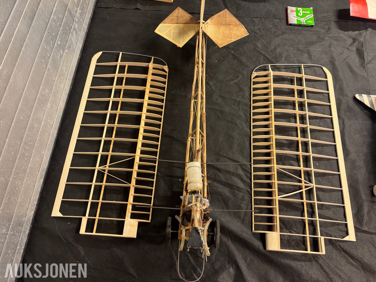 Modellfly etc Div modeller
