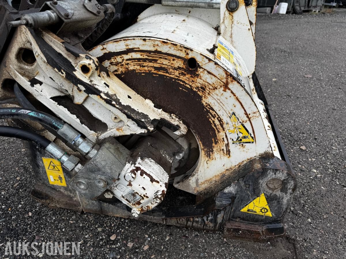 2015 GA Simex Asfaltfres med S60 feste og OilQuick