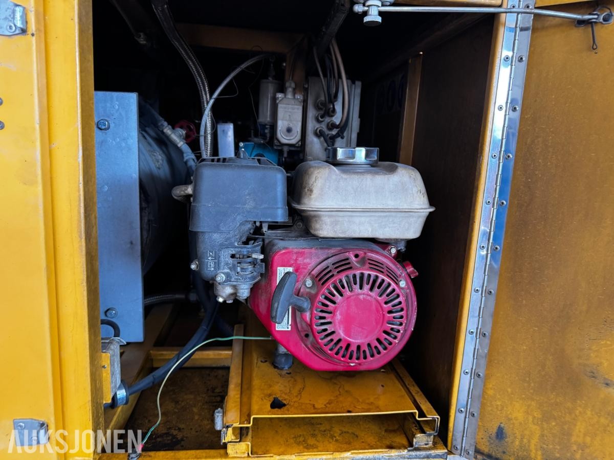 Bini 610-S damptiner med aggregat på Tysse understell.
