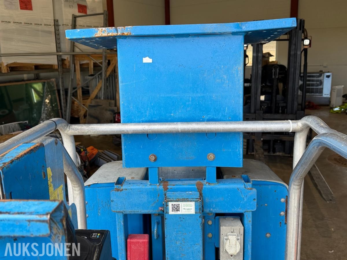 2009 Genie GR-12 mastelift med 5,5 meter arbeidshøyde