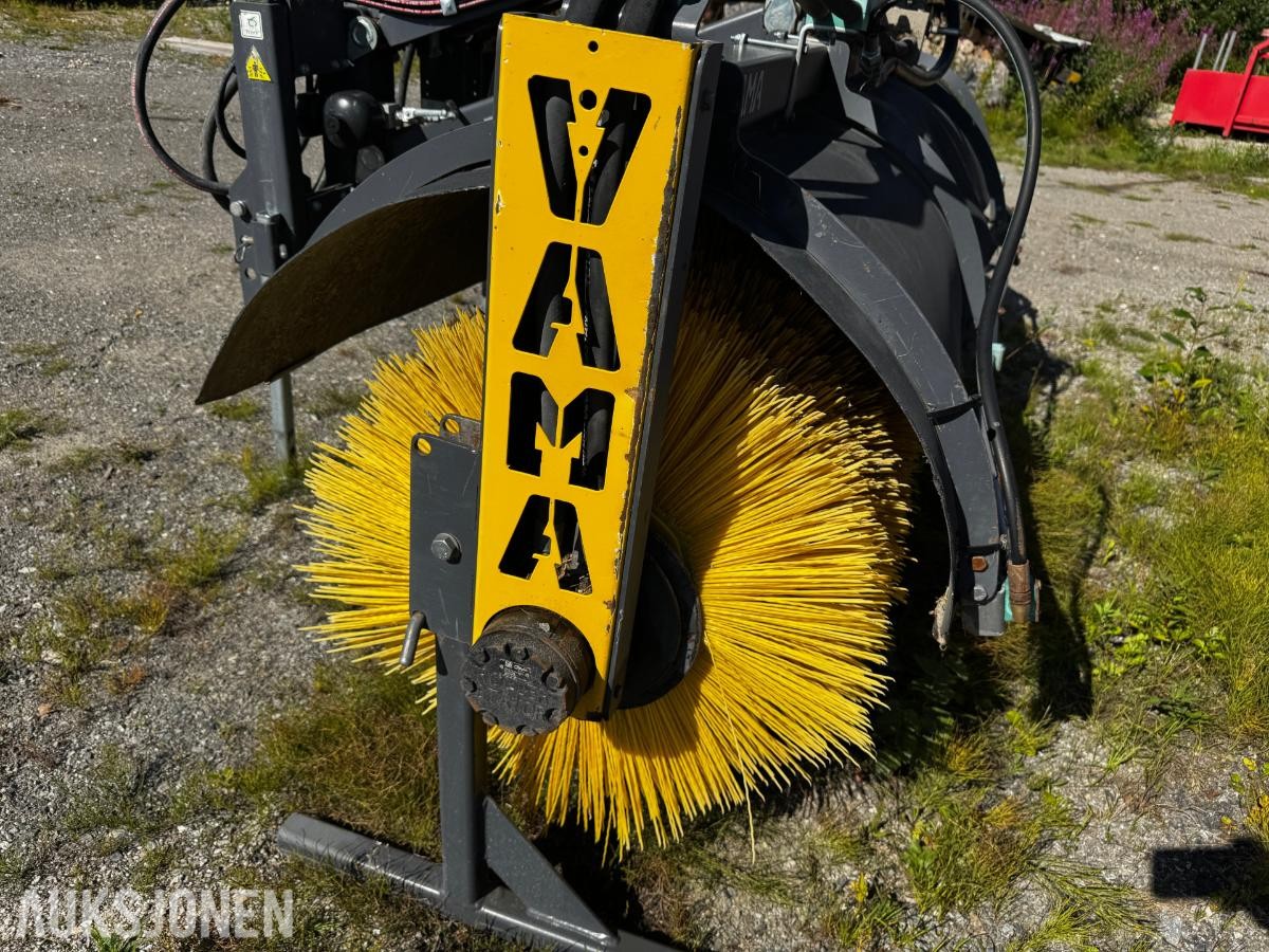 2021 Vama EHA3000 kost med 3-punkt feste og sving og vanning
