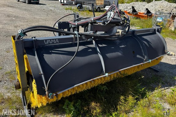 2021 Vama EHA3000 kost med 3-punkt feste og sving og vanning