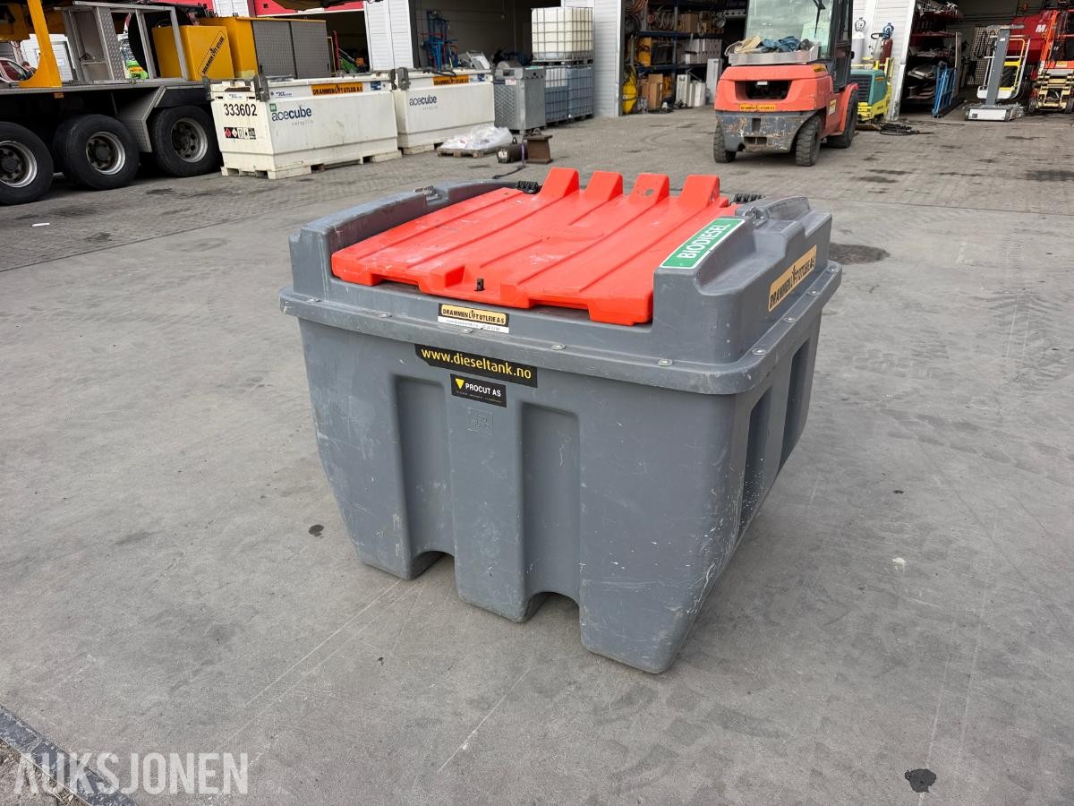 Dieseltank med pumpe - 426L