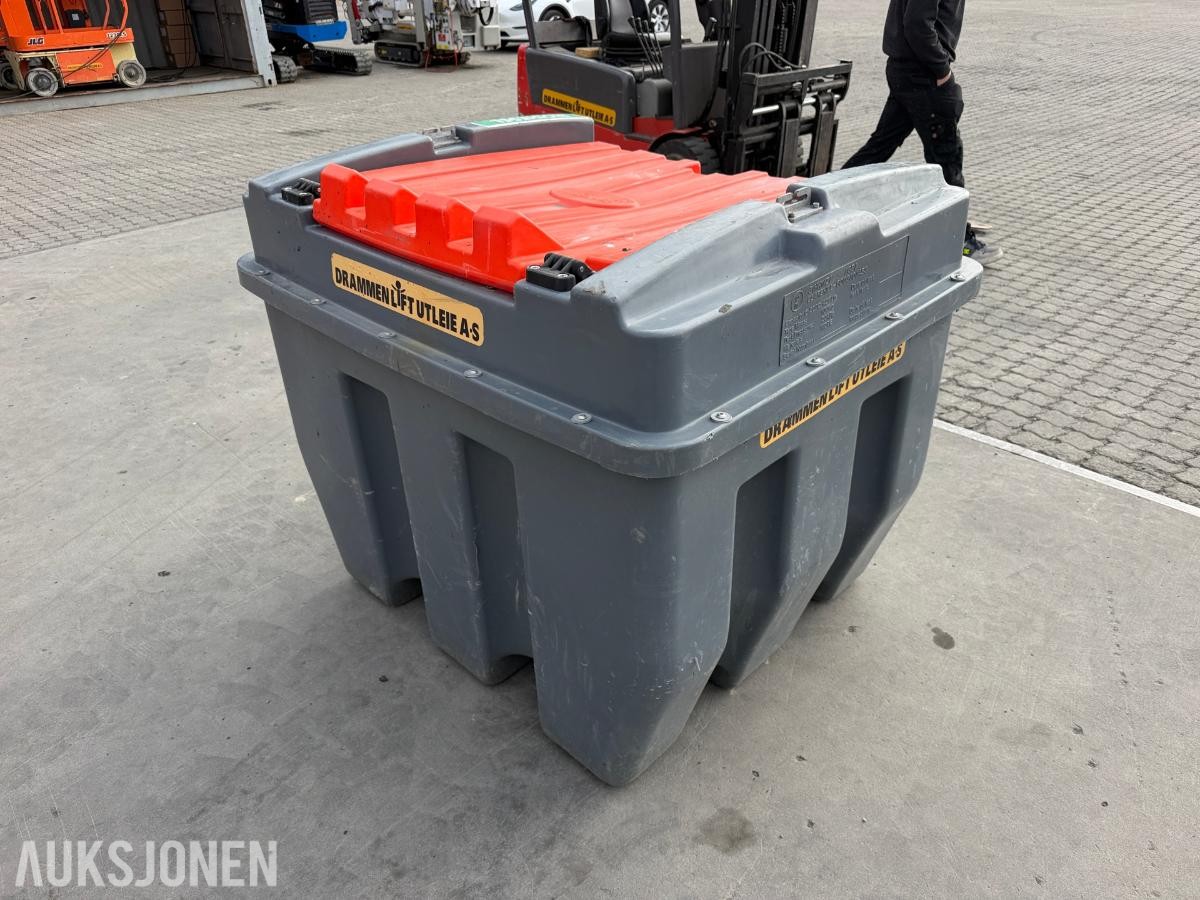 Dieseltank med pumpe - 426L