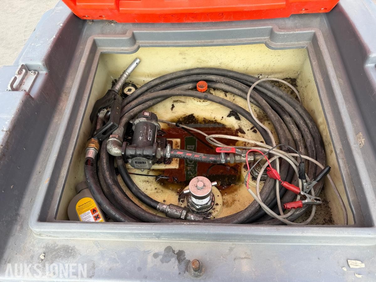 Dieseltank med pumpe - 426L