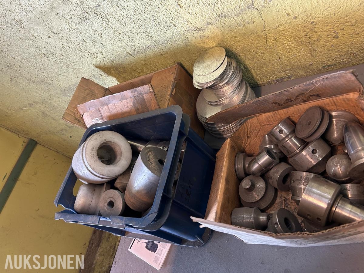 Maskiner for metaltrykking 