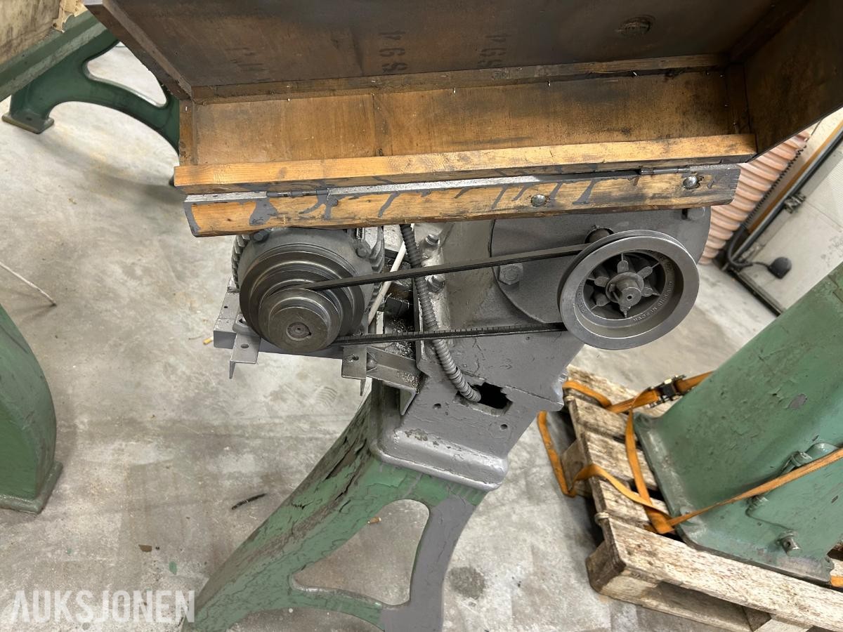 Maskiner for metaltrykking 