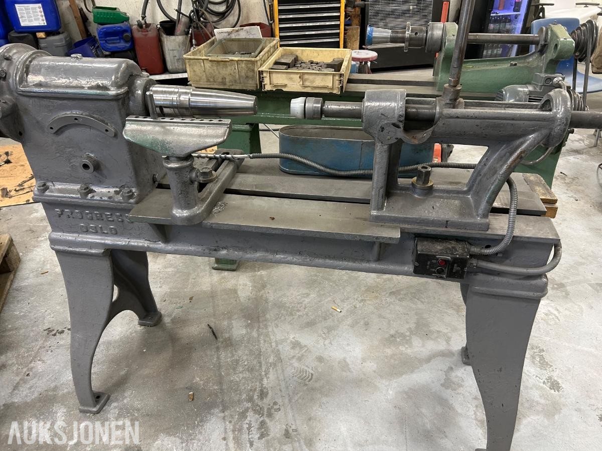 Maskiner for metaltrykking 