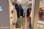 Stort varelager fra klesbutikk – klær, smykker, tilbehør og butikkinnredning